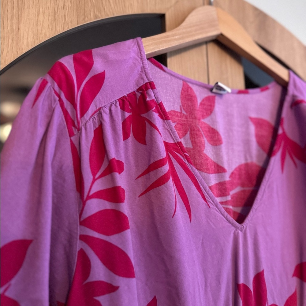 Old Navy Women’s XXL Purple and Pink Leaf Tropical V-Neck Elastic Waist Dress - Picture 4 of 8